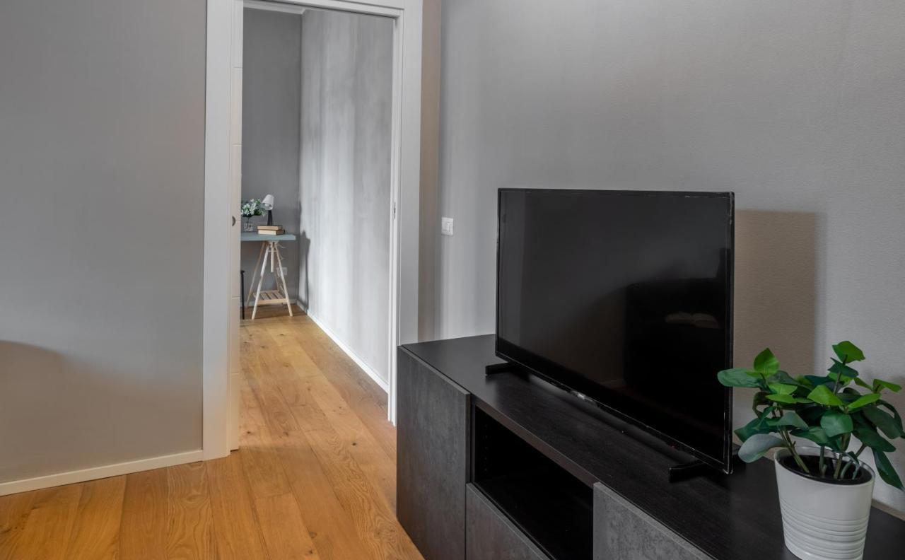 Joivy Charming Flat With Desk Appartement Milaan Buitenkant foto